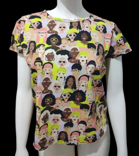 Camiseta estampa de mulheres