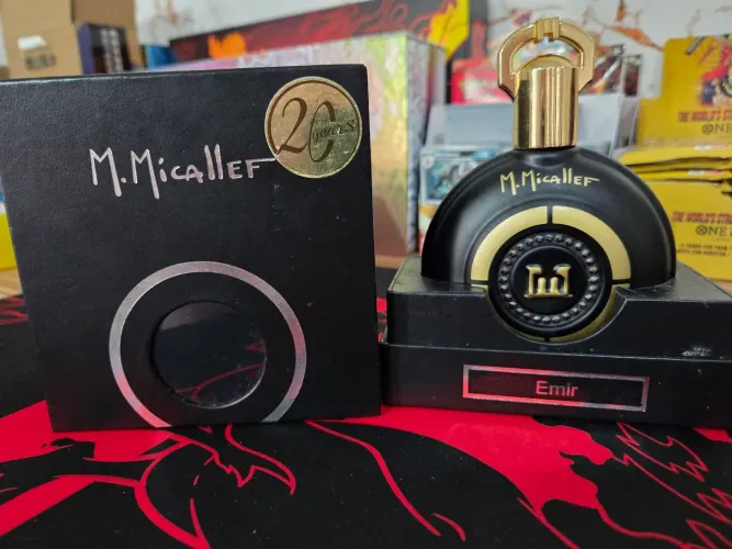 Emir M. Micallef... raridade exclusiva!! Item para colecionadores.