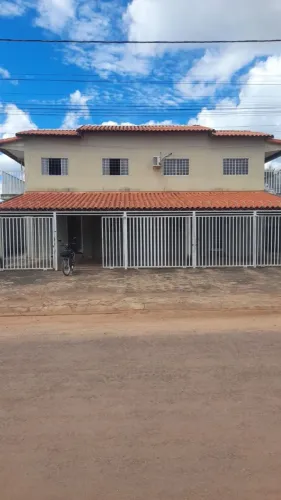 Alugo Apto de 02 quartos em Arinos 