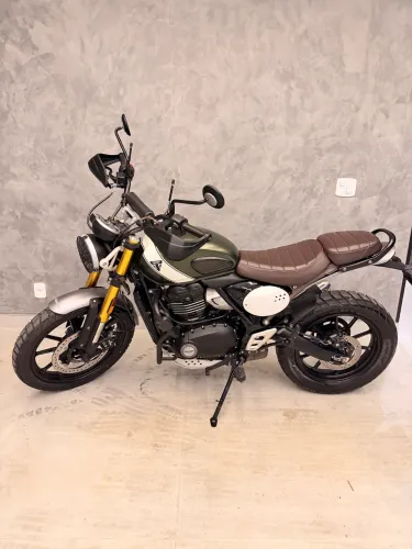 Scram 400x Triumph