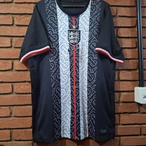 Camisa sem marca seleção Inglaterra 2020