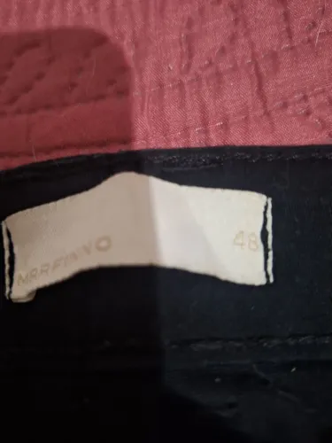 Vendo calça preta tamanho 48, Riachuelo, R$60,00 