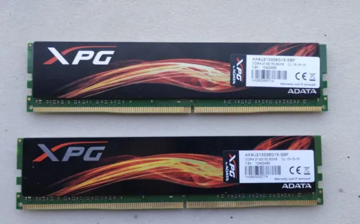 Memória RAM XPG DDR4 16GB (2x8) 2133MHz