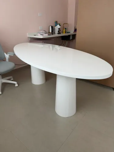 Mesa de Jantar/Escritorio Oval Laqueada Branca 1,6m