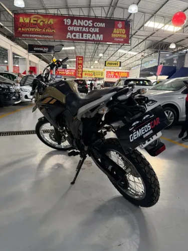 YAMAHA 2024/2024 XTZ 250 LANDER ÚNICO DONO IMPECÁVEL
