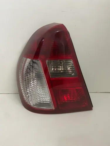 Lanterna Traseira Renault Clio Sedan 2006 2007 2008 2009 2010 2011 Lado Esquerdo Original