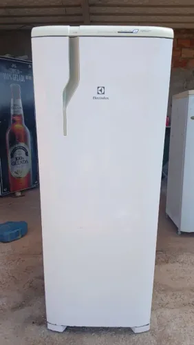 Geladeira Electrolux froost free com frete grátis e garantia