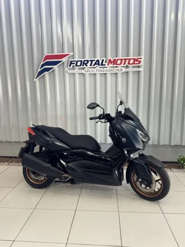 YAMAHA XMAX 250 2023