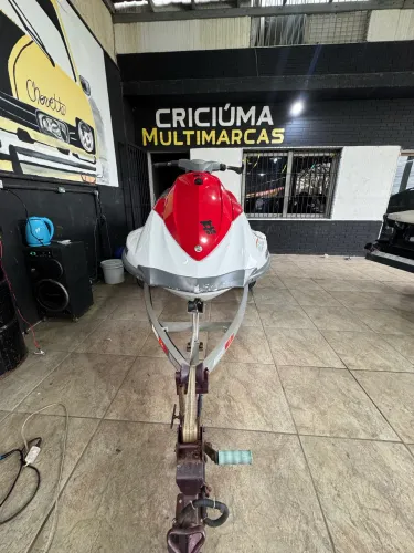 Jet ski v7 impecável