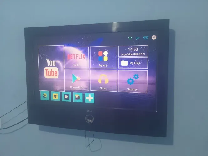 Vendo TV LG 32 polegadas em perfeito estado