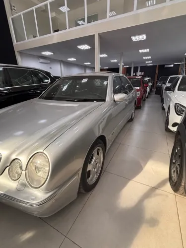 Mercedes-Benz E-320 3.2 Elegance 2001
