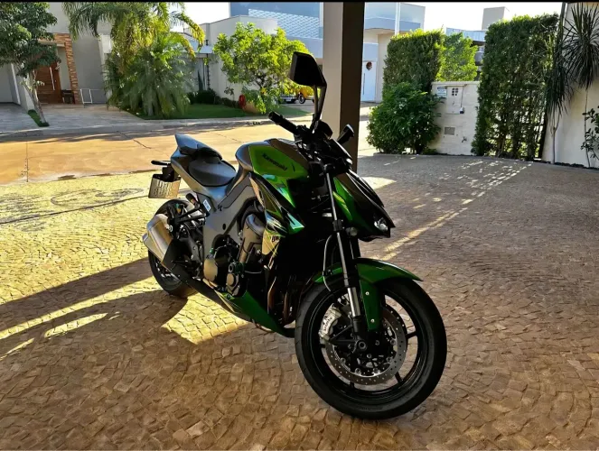 Vende se z1000 r edition