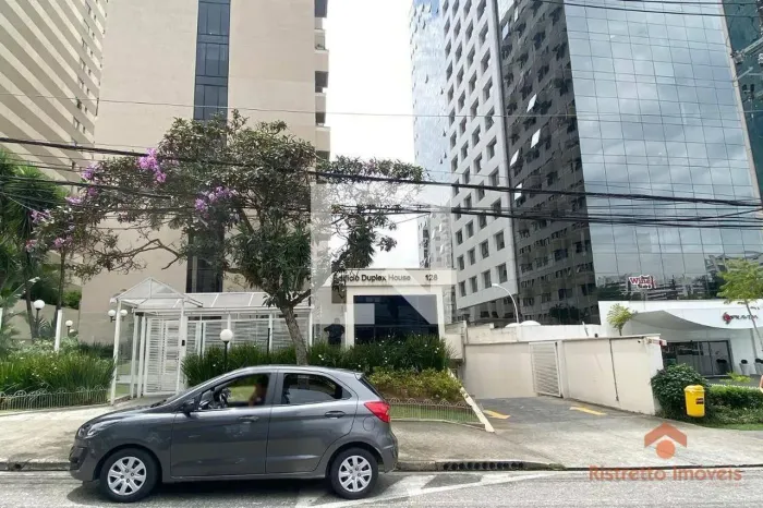 Apartamento Duplex para alugar, 68 m² por R$ 4.800,01/mês - Alphaville Industrial - Baruer