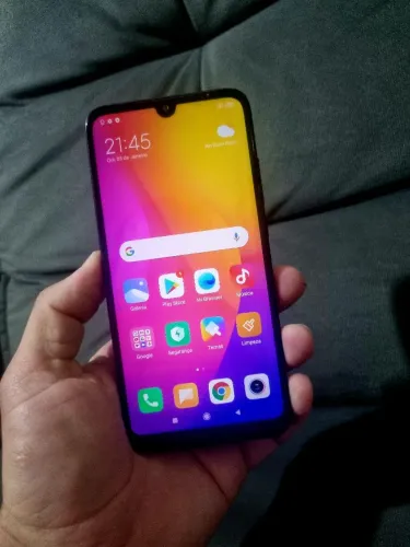 Celular Xiaomi Redmi 7 bateria nova