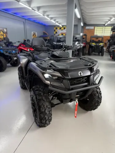 Quadriciclo Can am 700 MAX XT 2026