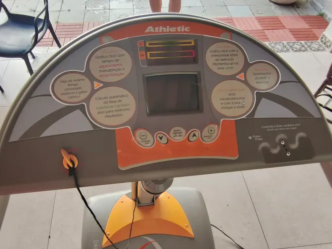 Esteira ergométrica Athletic advanced 410EE
