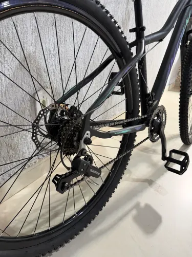Bicicleta Aro 29 KRW Alumínio Shimano TZ 24 Vel Freio a Disco Ltx S40