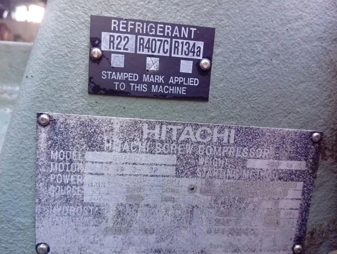 Compressor Hitachi samurai parafuso 220V