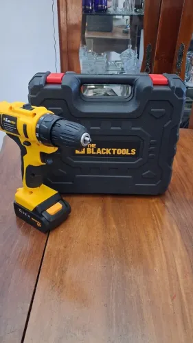 Parafusadeira Furadeira 12V The Black Tools TB12E Kit Maleta 17 Peças