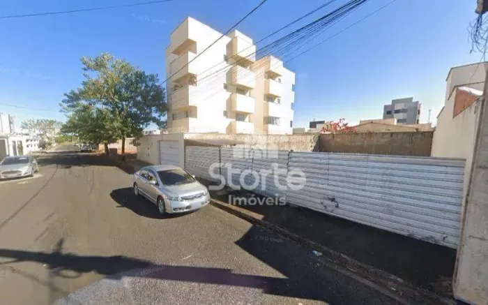 Terreno à venda, 300m² (12x25) por R$ 265.000 - Vida Nova - Uberlândia/MG
