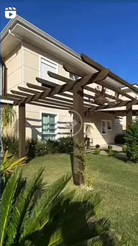 Vendo Casa na Granja Viana com 4 Dormitórios com 180m2 em Condomínio Fechado codigo: 13960