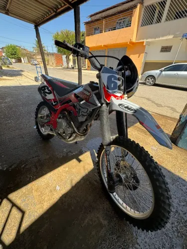 Vende-se RF 250F no ano 2020