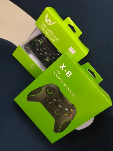 Controle Sem Fio 2.4G Compatível Xbox One / PC (Semi Novos na Caixa)