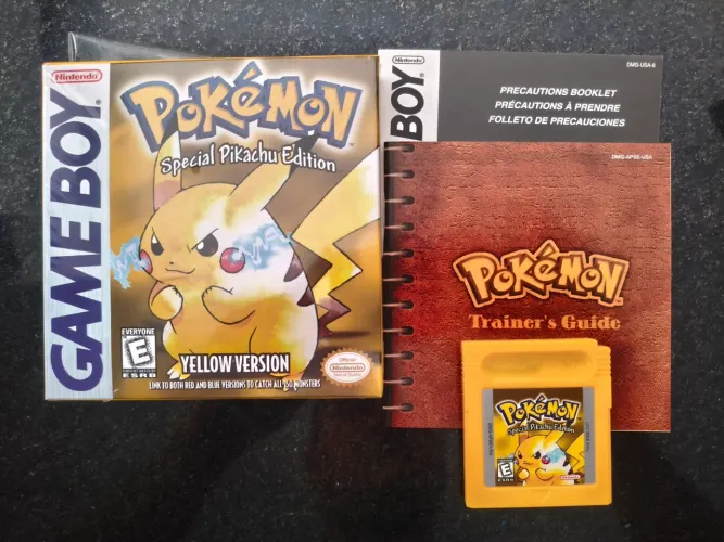 Pokémon Yellow na Caixa
