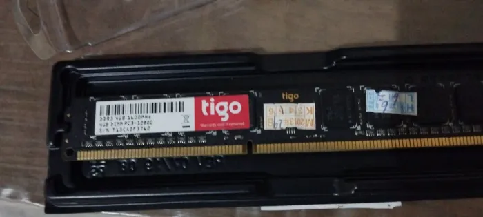 Vendo 4gb de ram ddr3 , i3 7100 , AMD a10 9700 , Xeon 2630 v4 ,pra sair logo