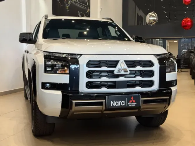 Mitsubishi TRITON Katana 2.4 CD 4X4 TB Diesel Aut. 2026