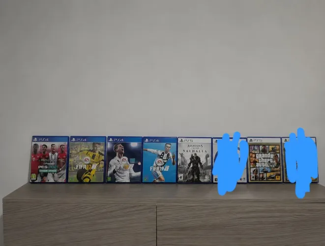 Vende-se jogos de PS5 e PS4.