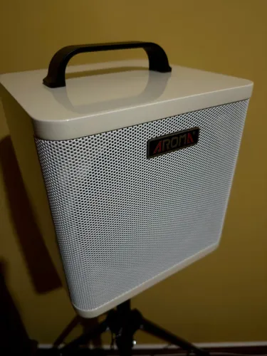 Amplificador Cubo Violão e Voz Aroma Ag40a 40w Bateria interna