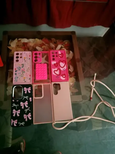 Vendo 6 capinhas de celular 10 reis da estou pedindo 50 nas 6 samsung Galaxy S23 ultra 
