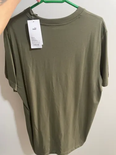 Camiseta Puma ESS N0 1 LOGO TEE Sportewear logo