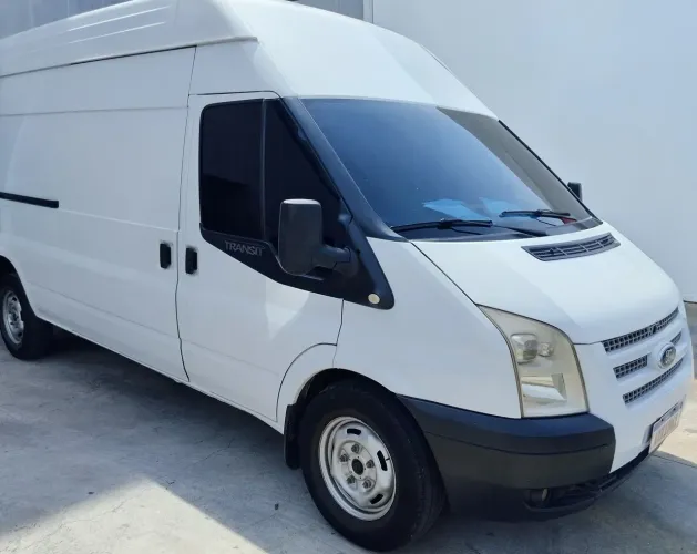 Ford Transit Furgão 2.2 Tdci Longa Diesel 2013