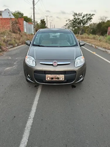 Fiat Palio Attractive 1.0 EVO Fire Flex 8V 5P 2013
