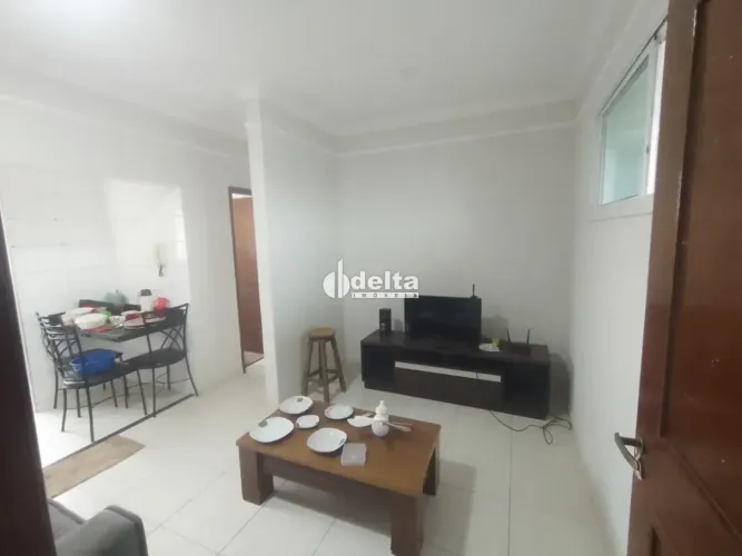 Apartamento mobiliado com 2 quartos disponível para locação no bairro Lagoinha em Uberlând