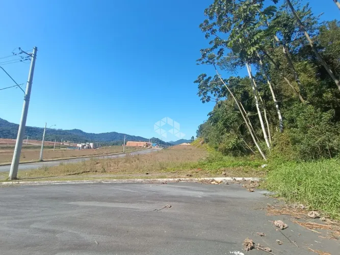 Terreno bairro Três Rios do Norte