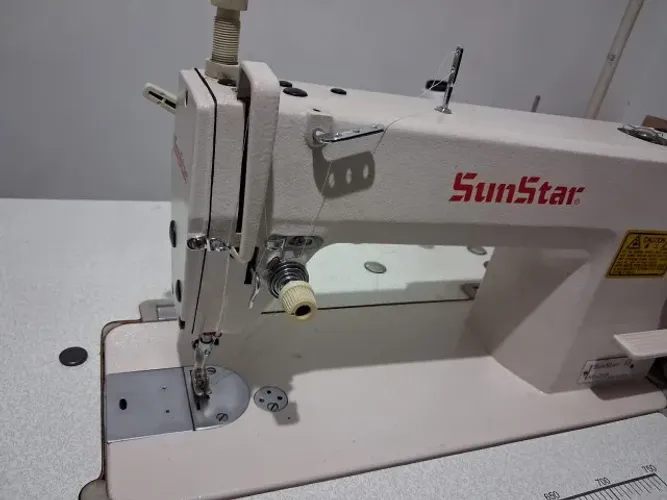 Máquina de costura industrial SunStar