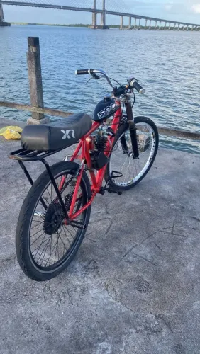Vendo motorizada um mês de uso sem defeito nenhum 