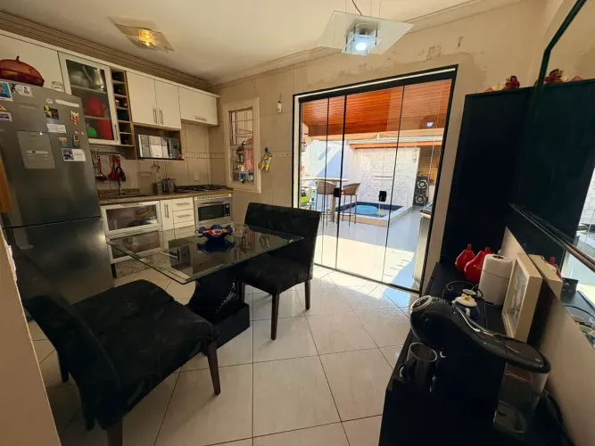 LINDA CASA COM PISCINA VILLA FLORA SUMARE - ACEITA FINANCIAMENTO E FGTS