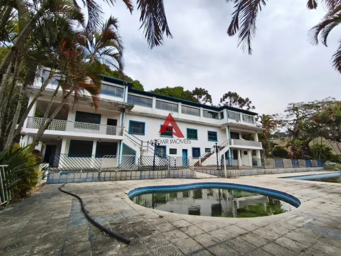 Sítio à venda, 125.000m², 9 dormitórios, 6 suítes, Freguesia da Escada, Guararema-SP