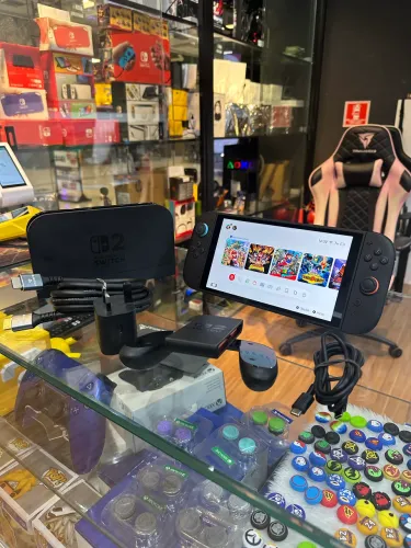 VENDO OU TROCO NINTENDO SWITCH 2 SEMI NOVO COMPLETO ACEITO CARTÃO