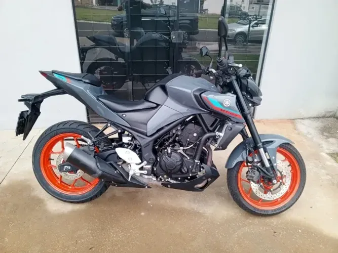 OPORTUNIDADE: YAMAHA MT-03 ABS EM ÓTIMO ESTADO!