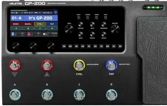 Pedaleira GP200 se for pra trocar interesse em celular ou notebook.