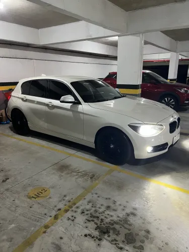 BMW 118IA / Urban/sport 1.6 TB 16V 170cv 5P 2013