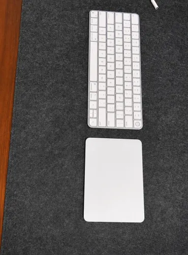 MAGIC KEYBOARD LEITOR + MAGIC TRACKPAD 