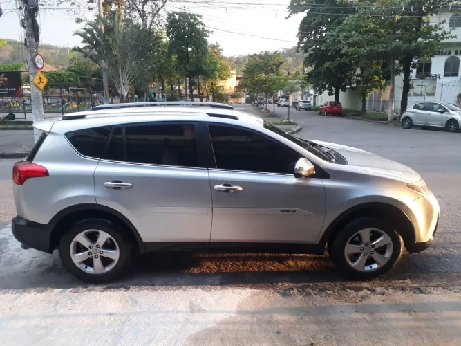 Toyota RAV4 2.0 4X2 16V Aut. 2014
