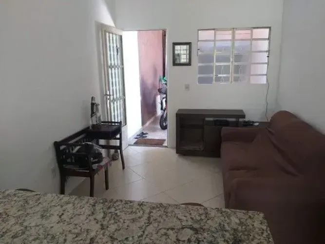 Casa com 3 dormitórios à venda, 145 m² por R$ 320.000,00 - Parque Aeroporto - Taubaté/SP