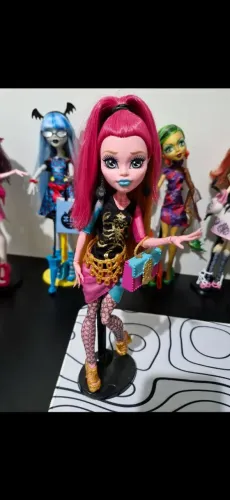 Boneca Monster High Gigi Grant